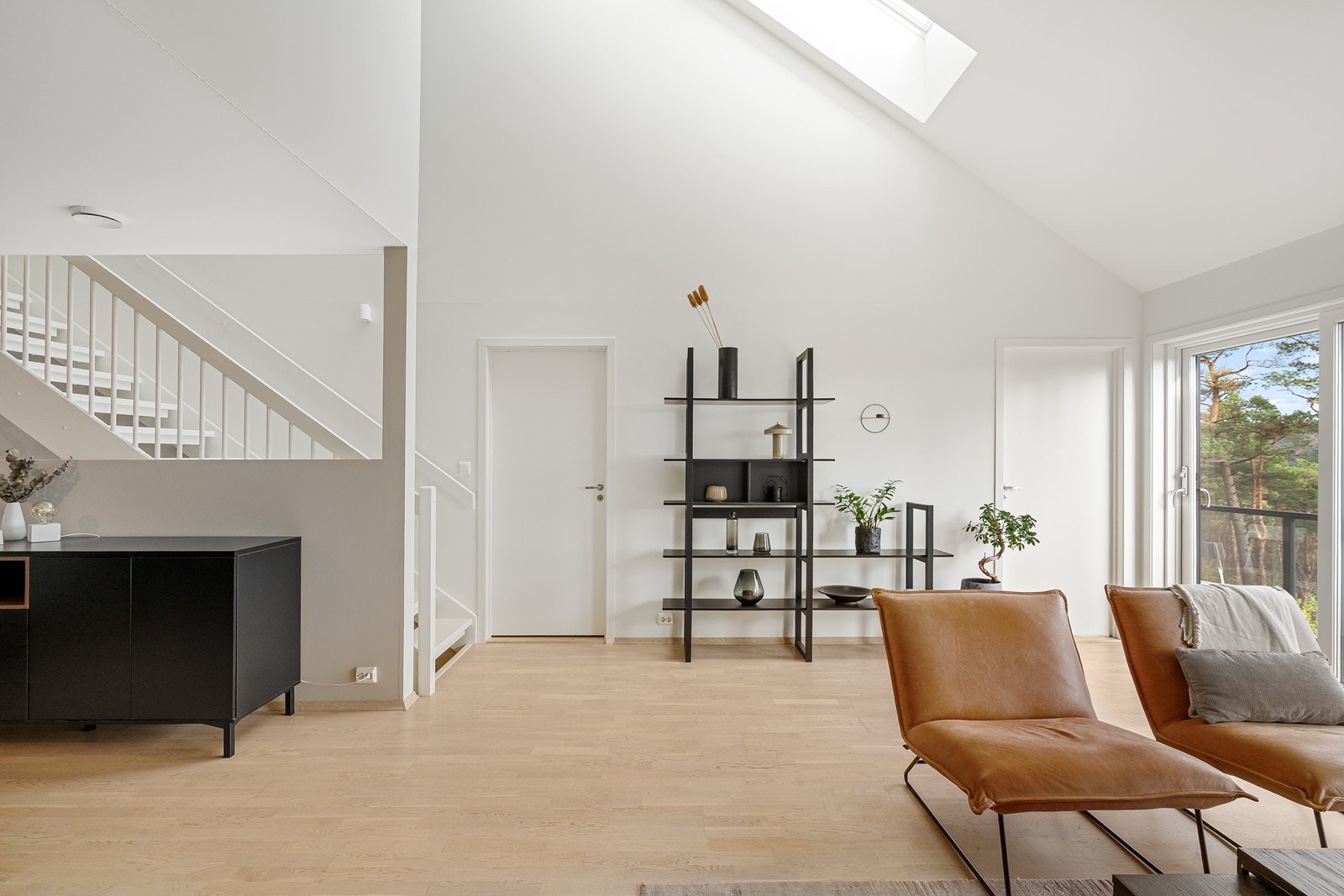 Takvinduet forsterker den lyse lette følelsen på vei opp til 3 plan. Galleribilde