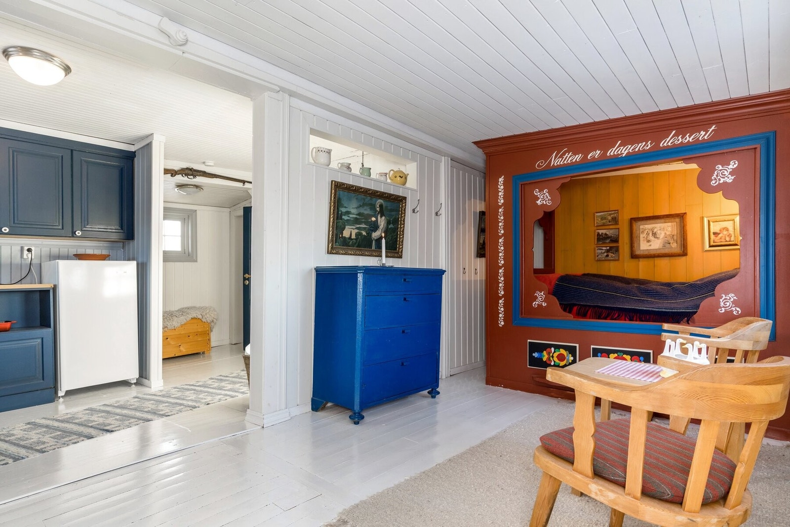 Sovealkove i tilknytning til kjøkkenet. Galleribilde