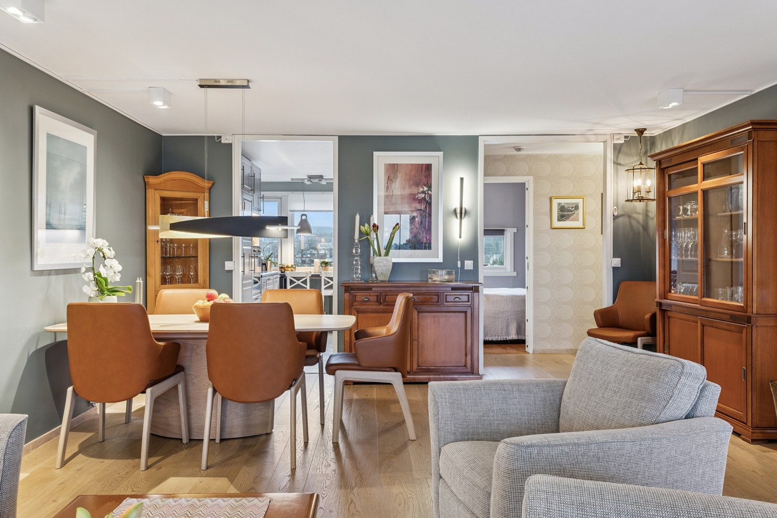 Leiligheten har god planløsning. Galleribilde