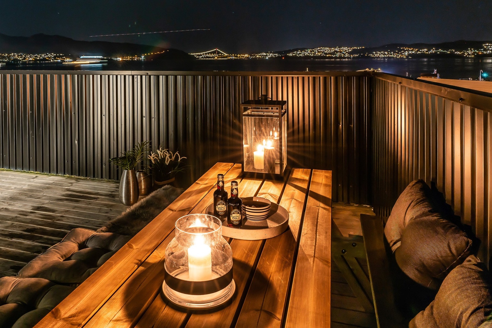 Sameiet har en flott takterrasse i 5 etasje som har morgen- og kveldssol med lekre solnedganger og flott skumring. Galleribilde