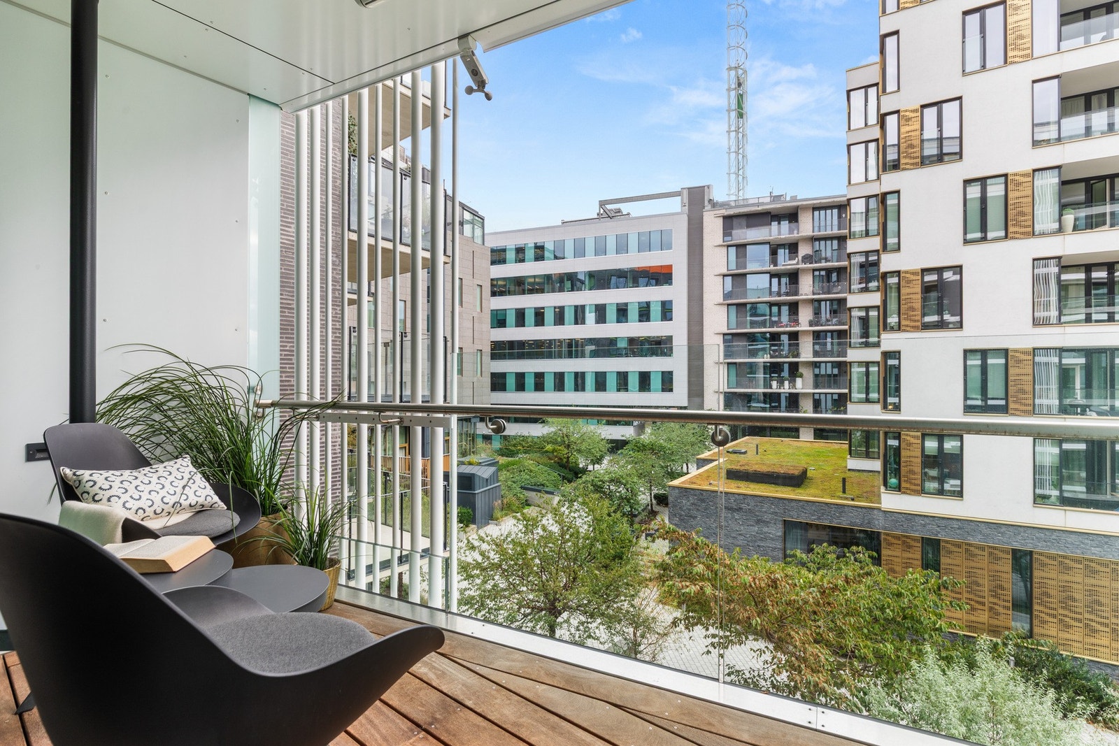 Fra hovedsoverommet har du direkte tilgang til en balkong på ca. 5 m². Galleribilde