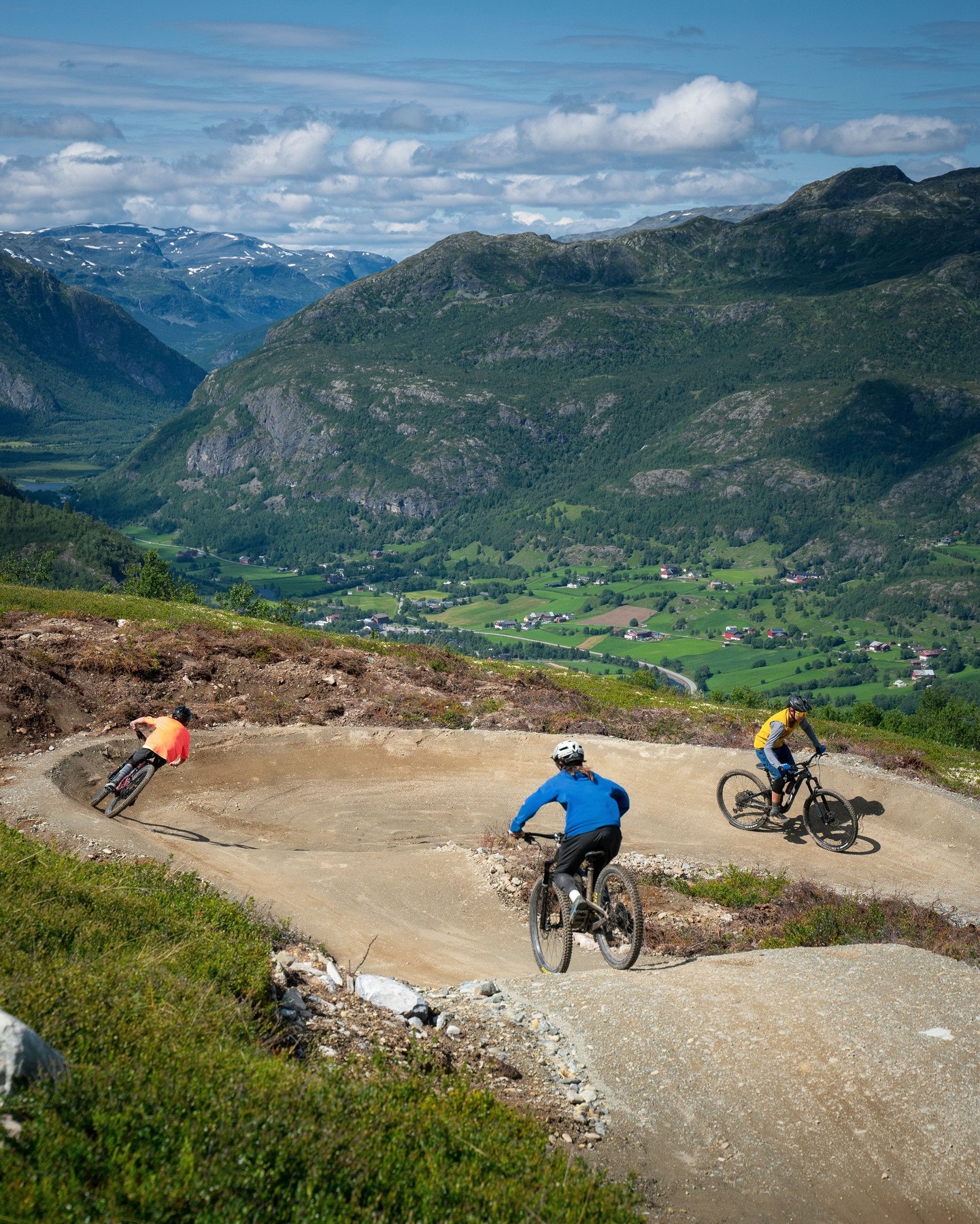 Hemsedal har satset stort på sykkelutvikling, her fra sentrumsstien i skiheisen. Foto Lars Storheim. Galleribilde