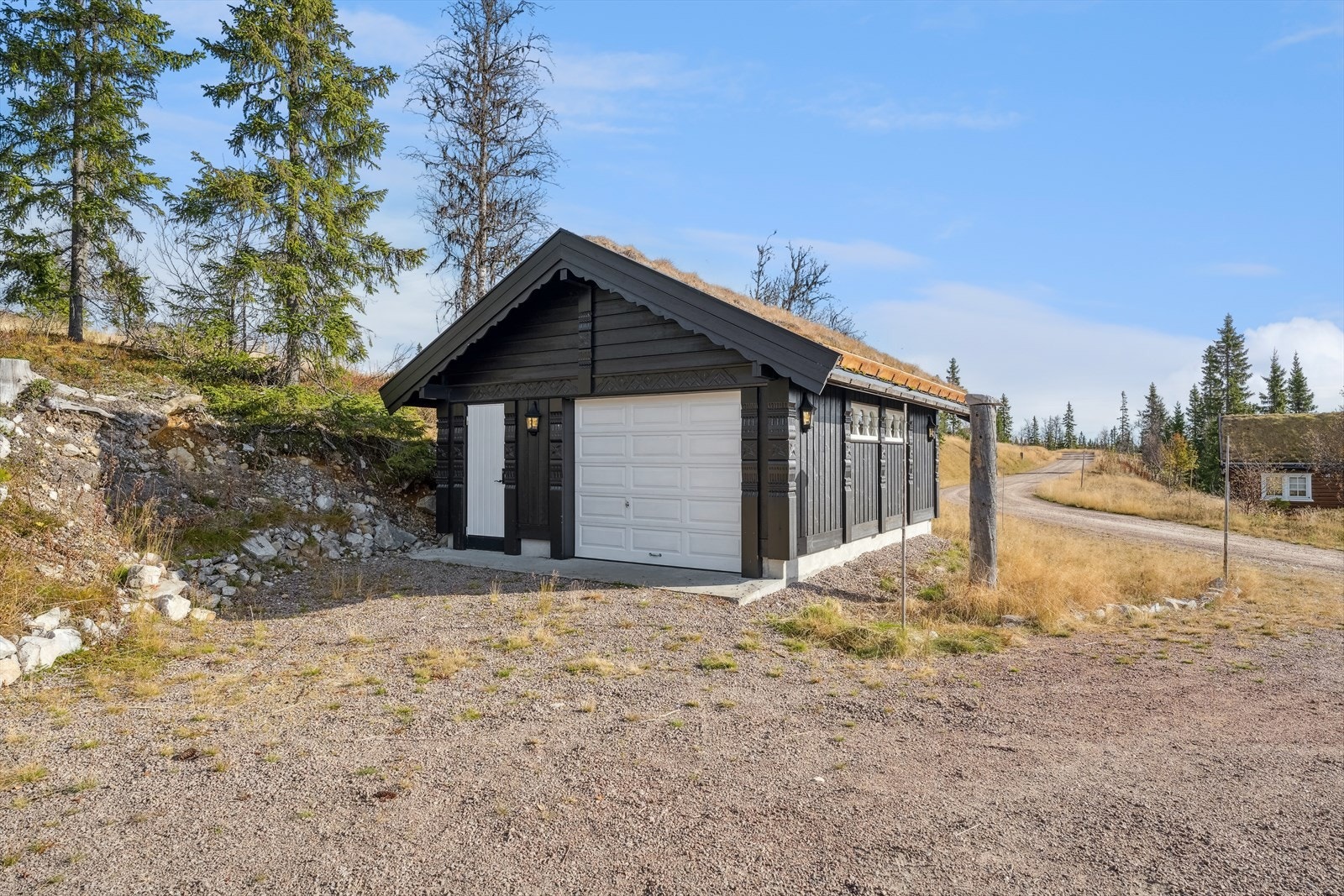 Garasje med bod oppført i 2014 Galleribilde