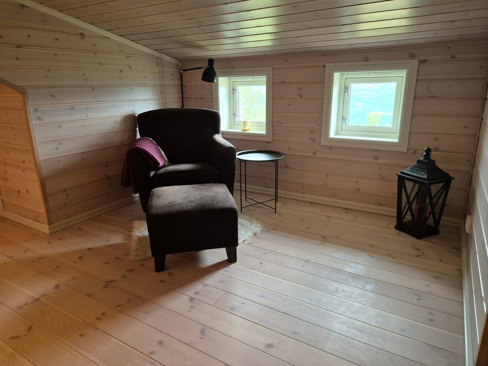 Loftsetasjen er ikke målbar, men har et gulvareal på 46 kvm. Galleribilde