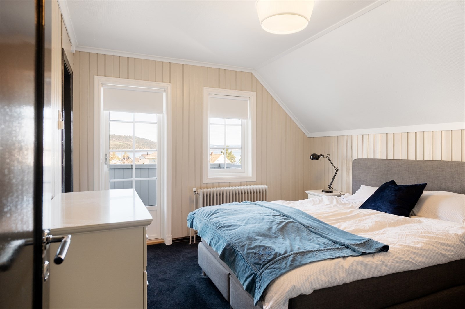 Soverom I med egen balkong. Galleribilde