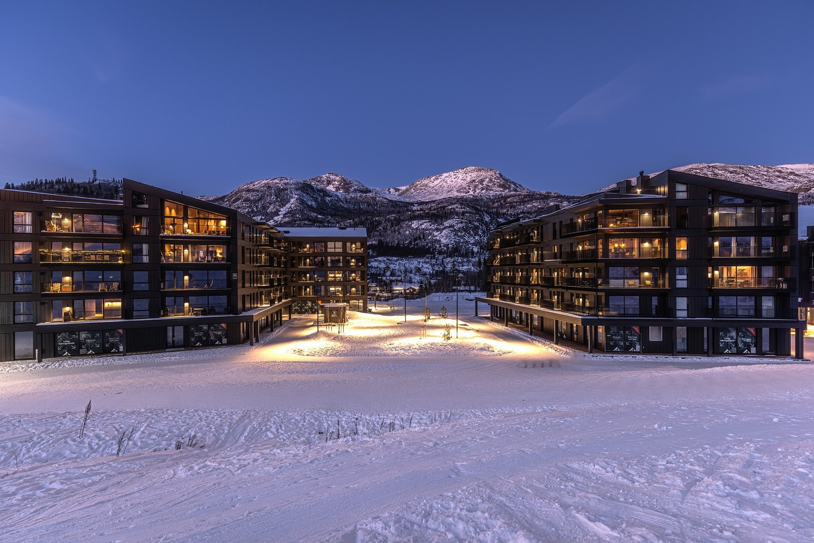 Nyheter sesongen 2526 Det åpner restaurant og butikk i Fjellandbyen, samt nytt rullebånd fra torget Galleribilde
