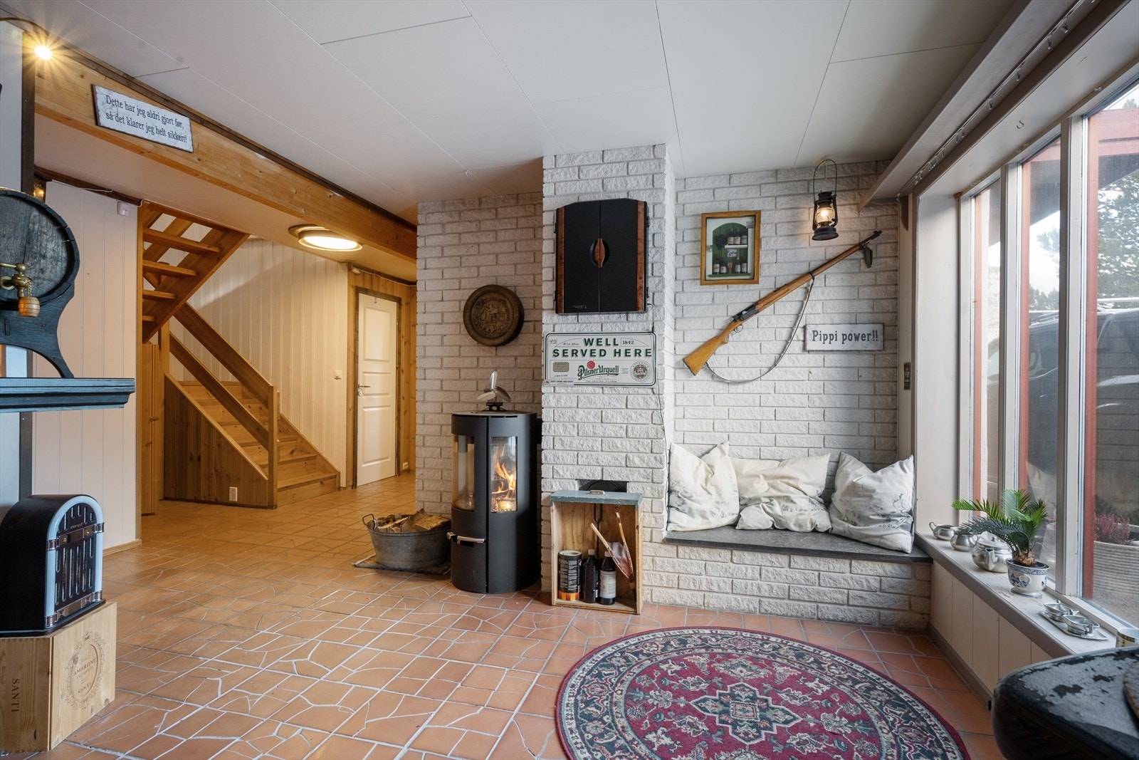 Her har man en vedovn som varmer godt. Galleribilde