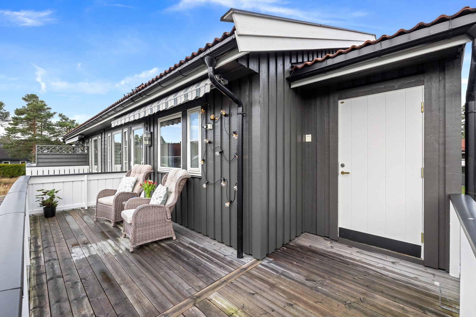 Fra verandaen er det også direkte tilgang til sportsboden. Galleribilde