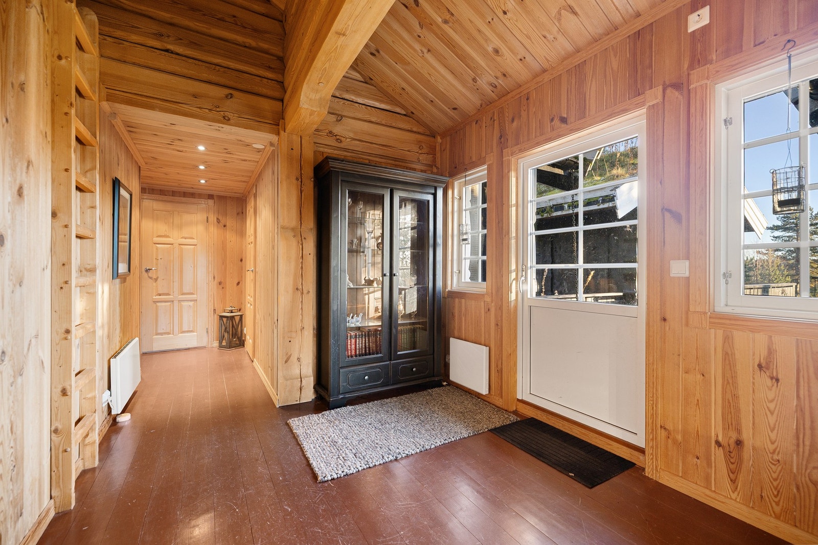 Videre inn til soveromsfløyen. Galleribilde