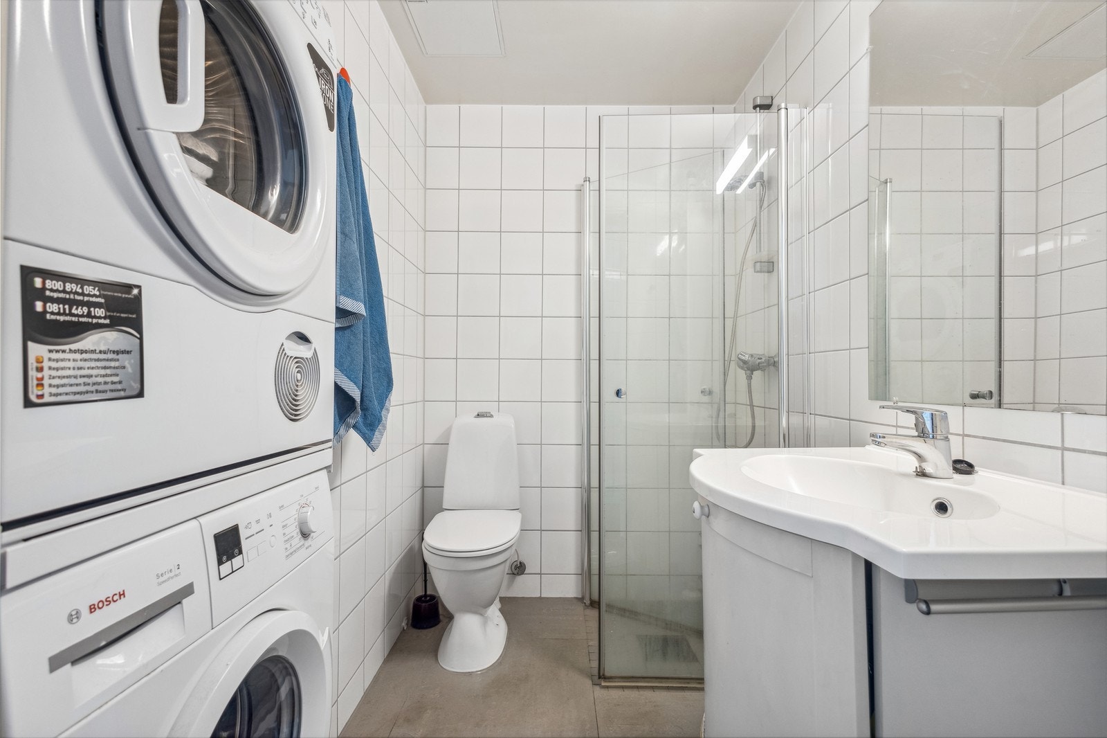 Vaskemaski og tørketrommel medfølger Galleribilde