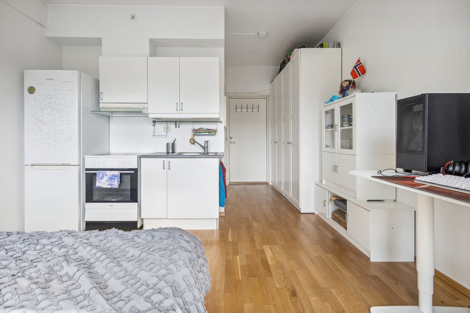 Kombiskap og komfyr medfølger Galleribilde