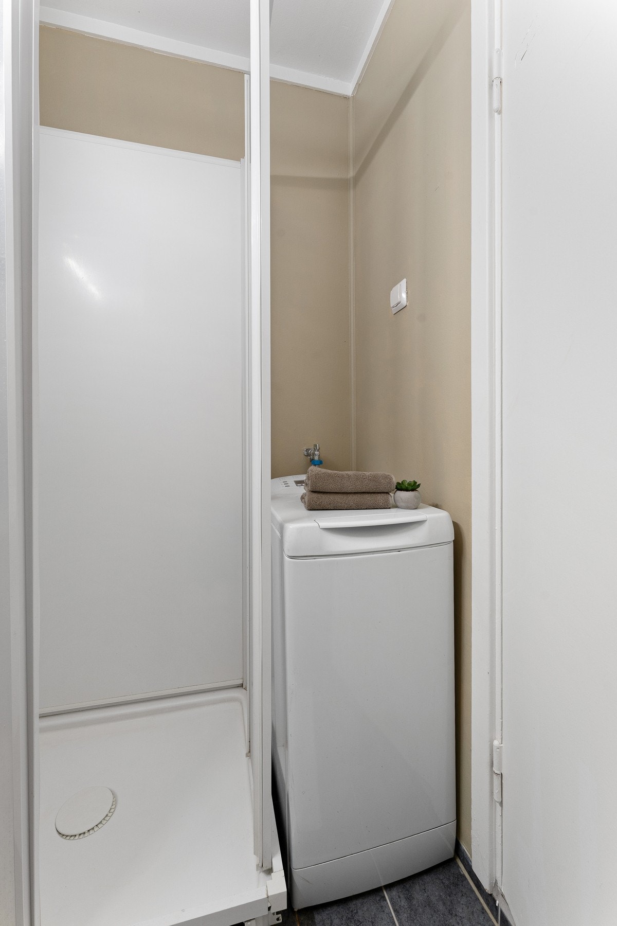 Plass og opplegg for vaskemaskin Galleribilde