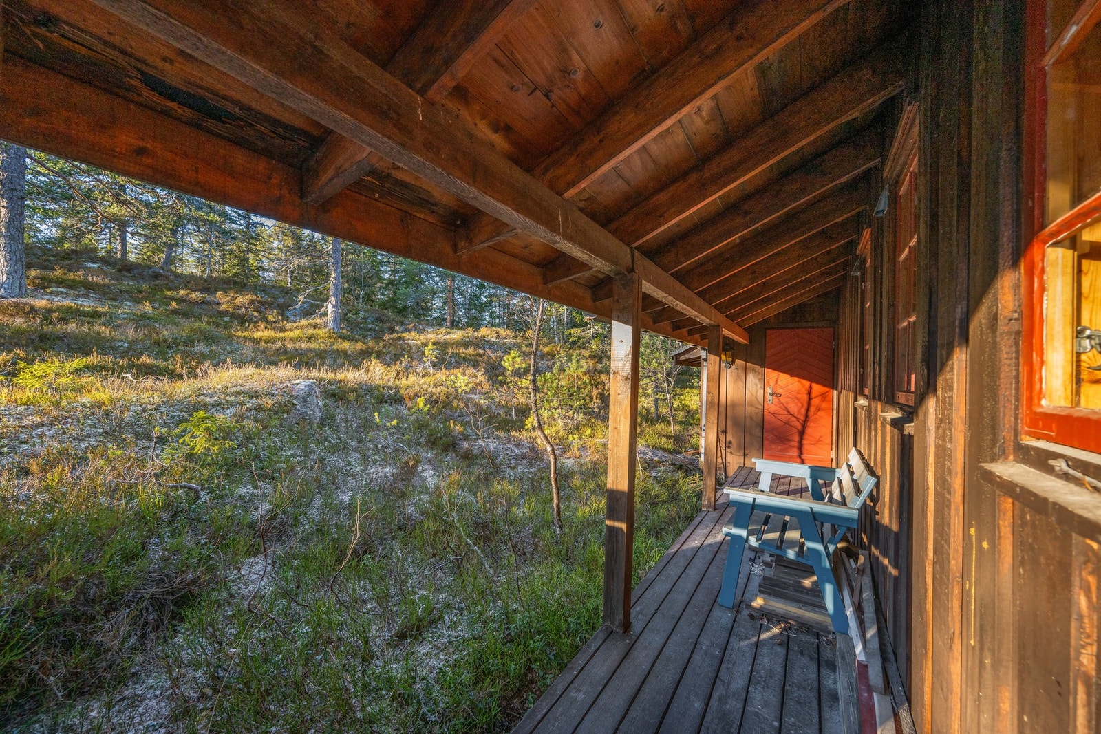 Veien til utebod og utedo Galleribilde