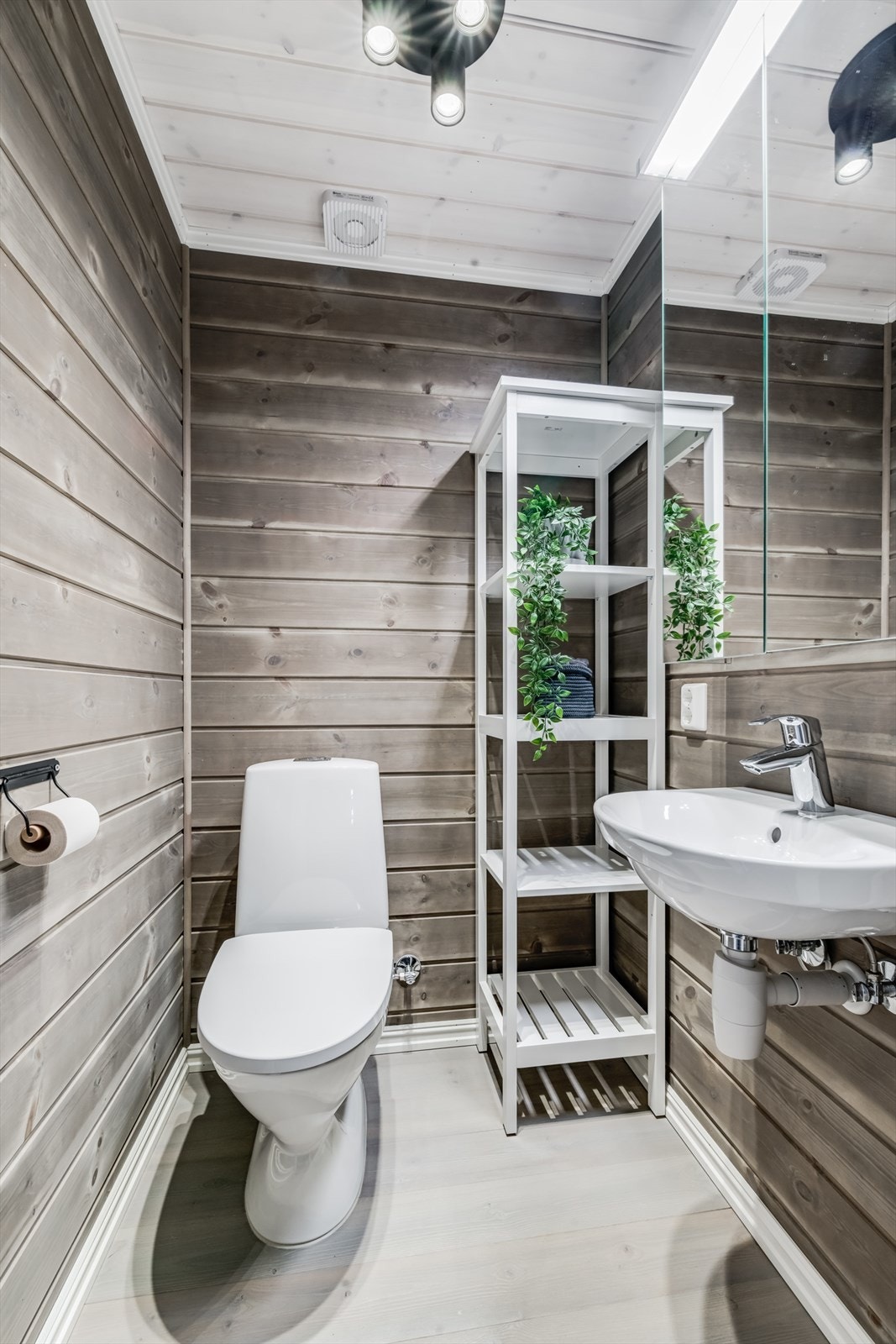 Praktisk ekstra wc-rom. Galleribilde