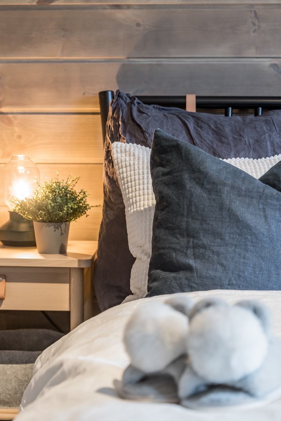 Soveromsdetalje. Galleribilde