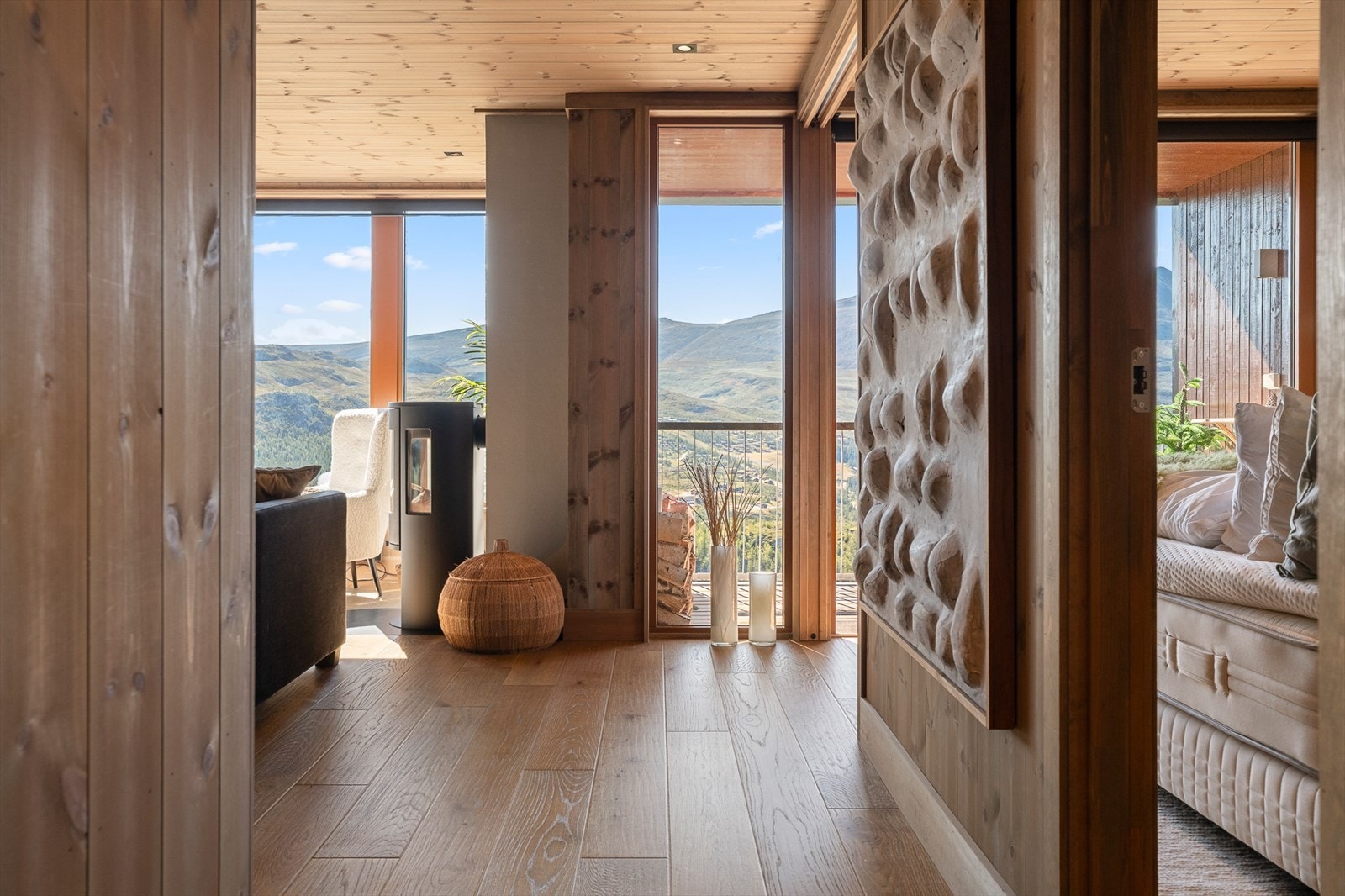 Nordvik eiendom presenterer en spektakulær fritidsleilighet i populære Gaustatoppen Lodge Galleribilde