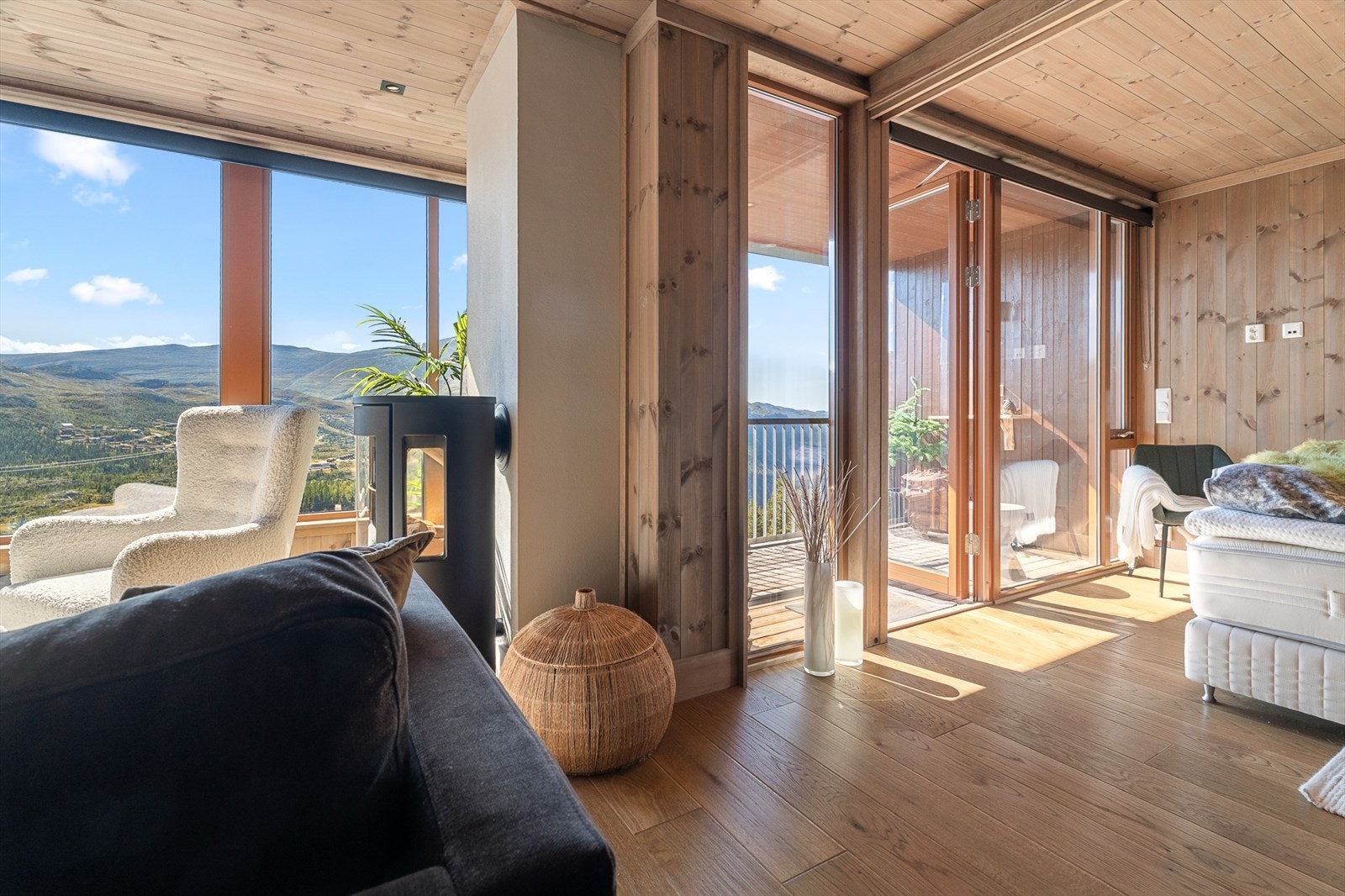 Adkomst til overbygget balkong på ca 6,5 kvm Galleribilde