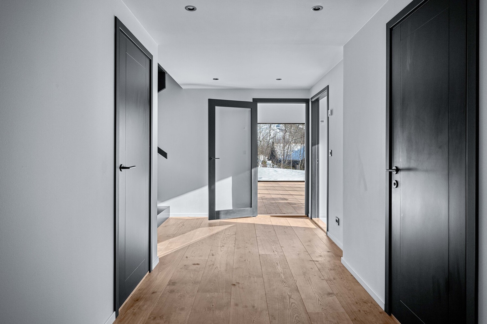 Gang mot stuen Galleribilde