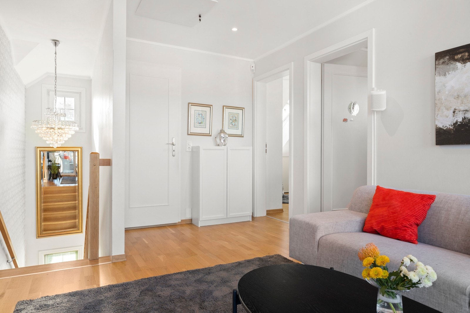 Loftstue med balkong Galleribilde