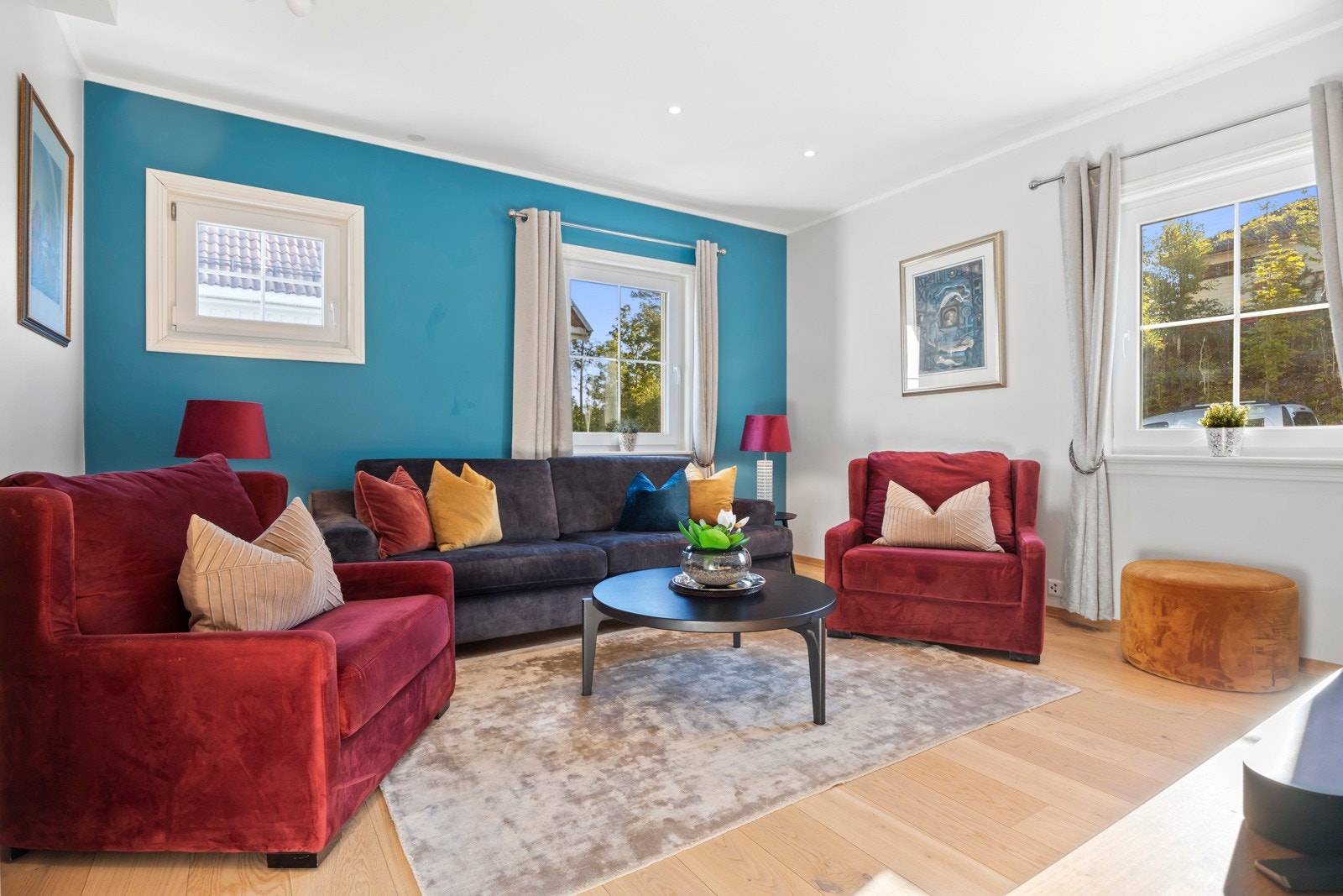 Tv- stue i 1. etasje, alternativt soverom Galleribilde