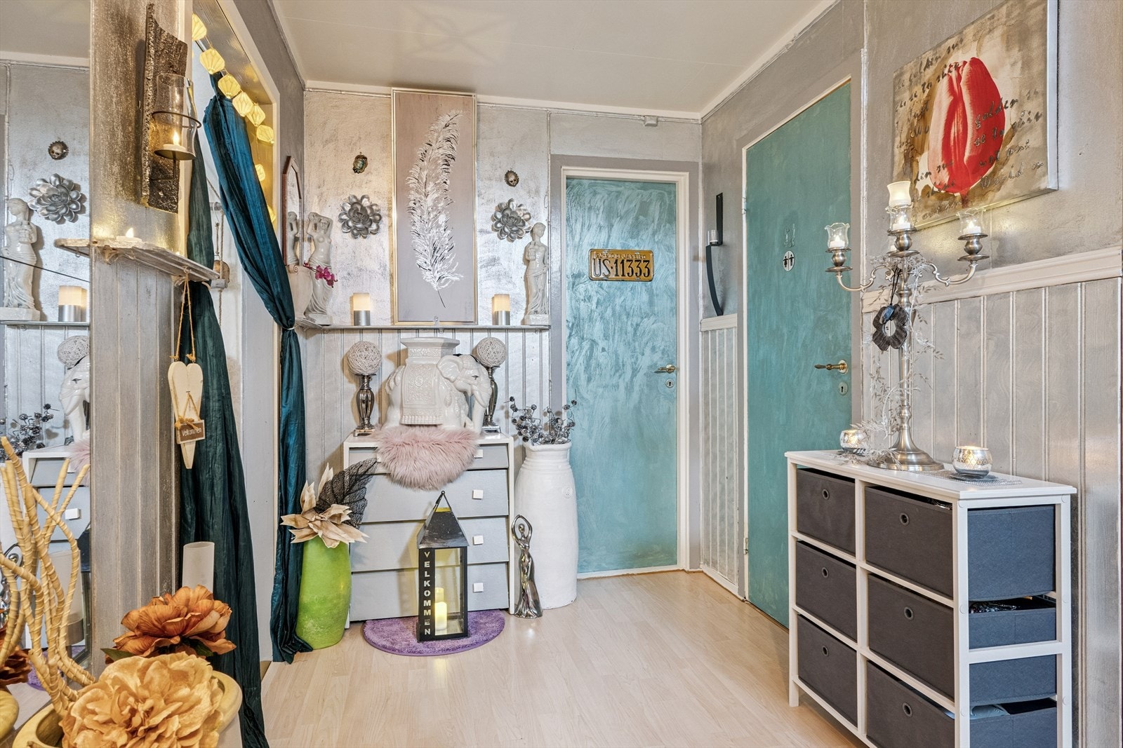 Dør til vaskerom og til wc-rom (Wc i begge etasjer) Galleribilde