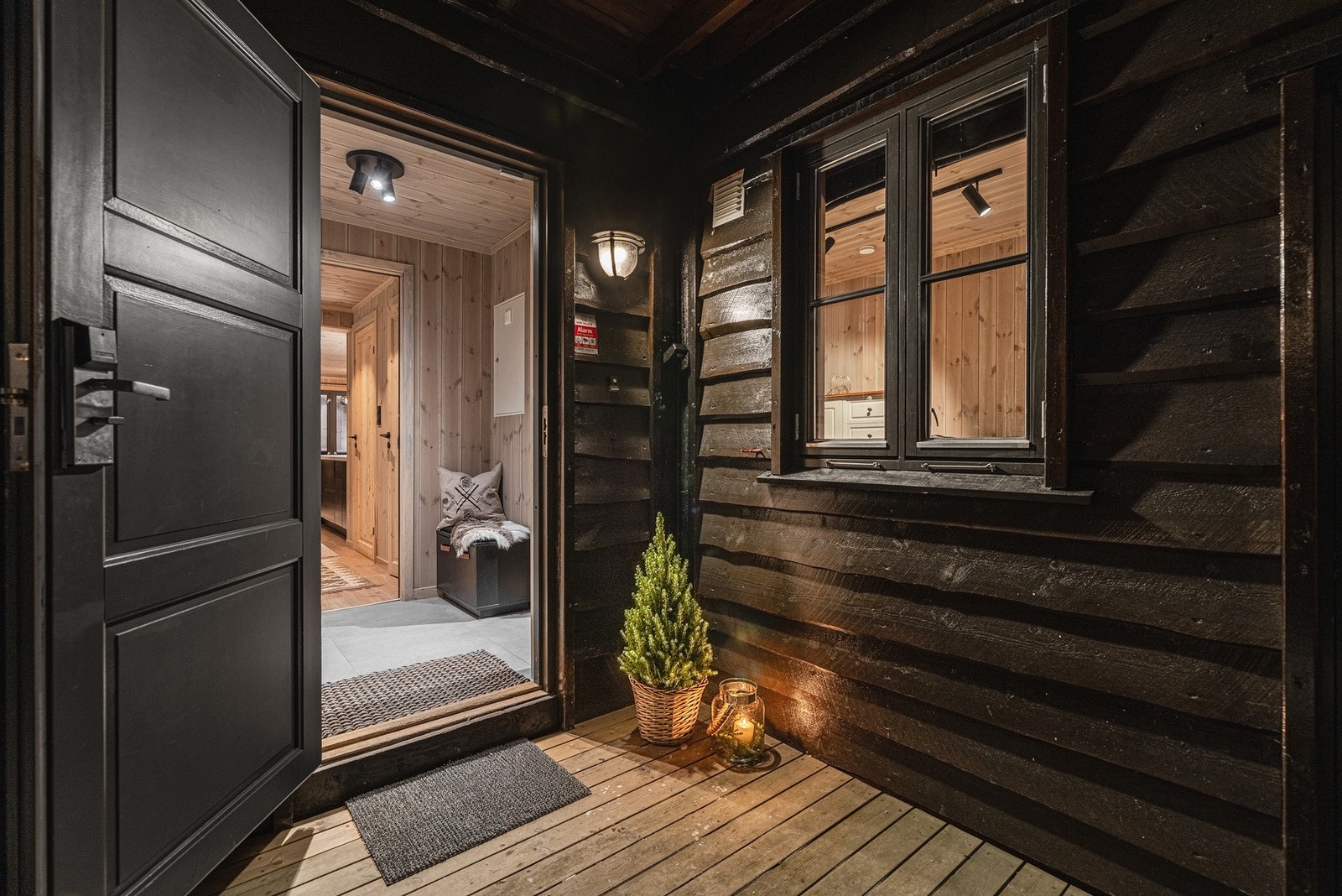 Velkommen inn til denne lune, delikate og gjennomførte leiligheten! Galleribilde