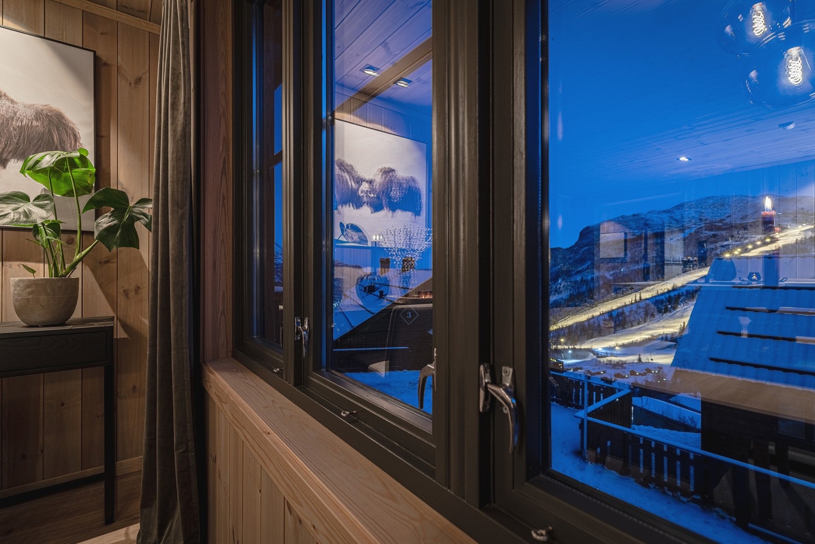 Fantastisk utsikt mot opplyste skibakker - Perfekt for deg som søker fjellets ro og all vintersport Hemsedal har og by på. Galleribilde