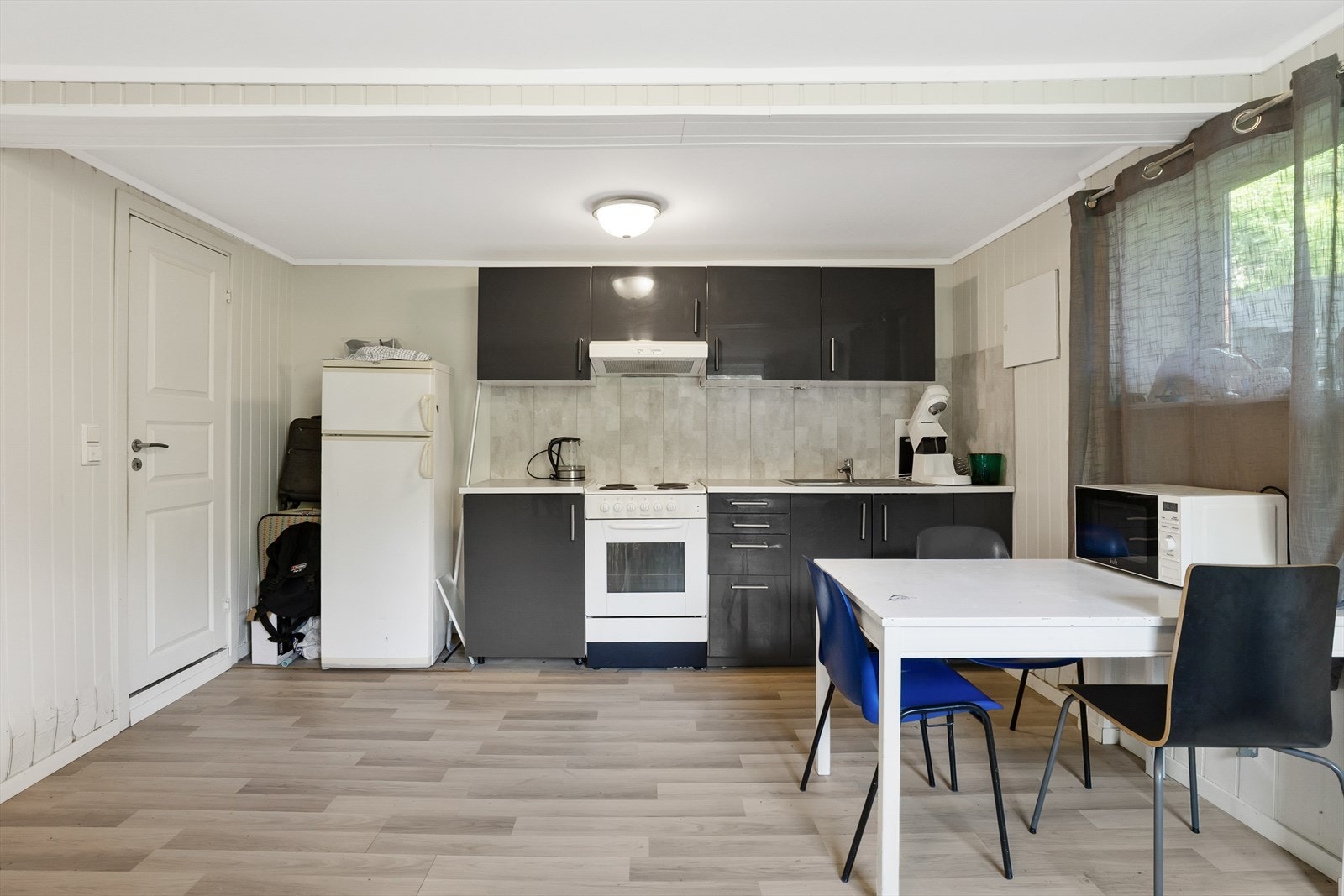 Kjelleren er ikke godkjent for varig opphold eller som egen boenhet. Galleribilde