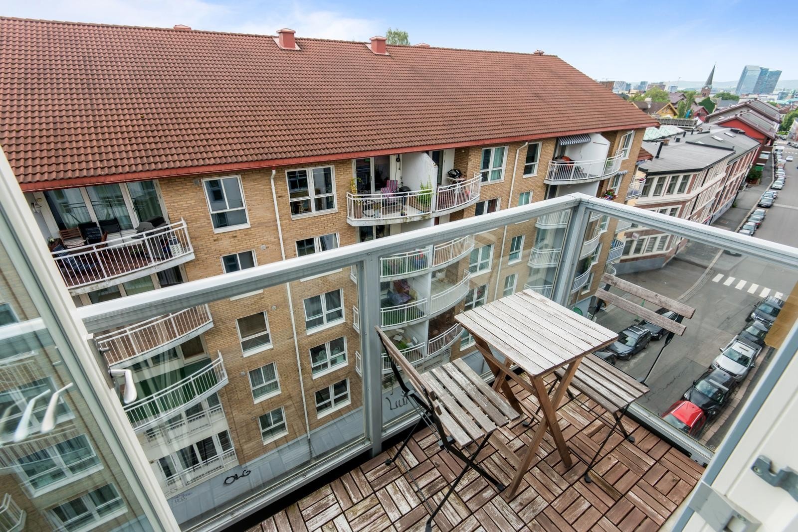 Balkong med utsikt mot Oslo Oslo sentrum Galleribilde