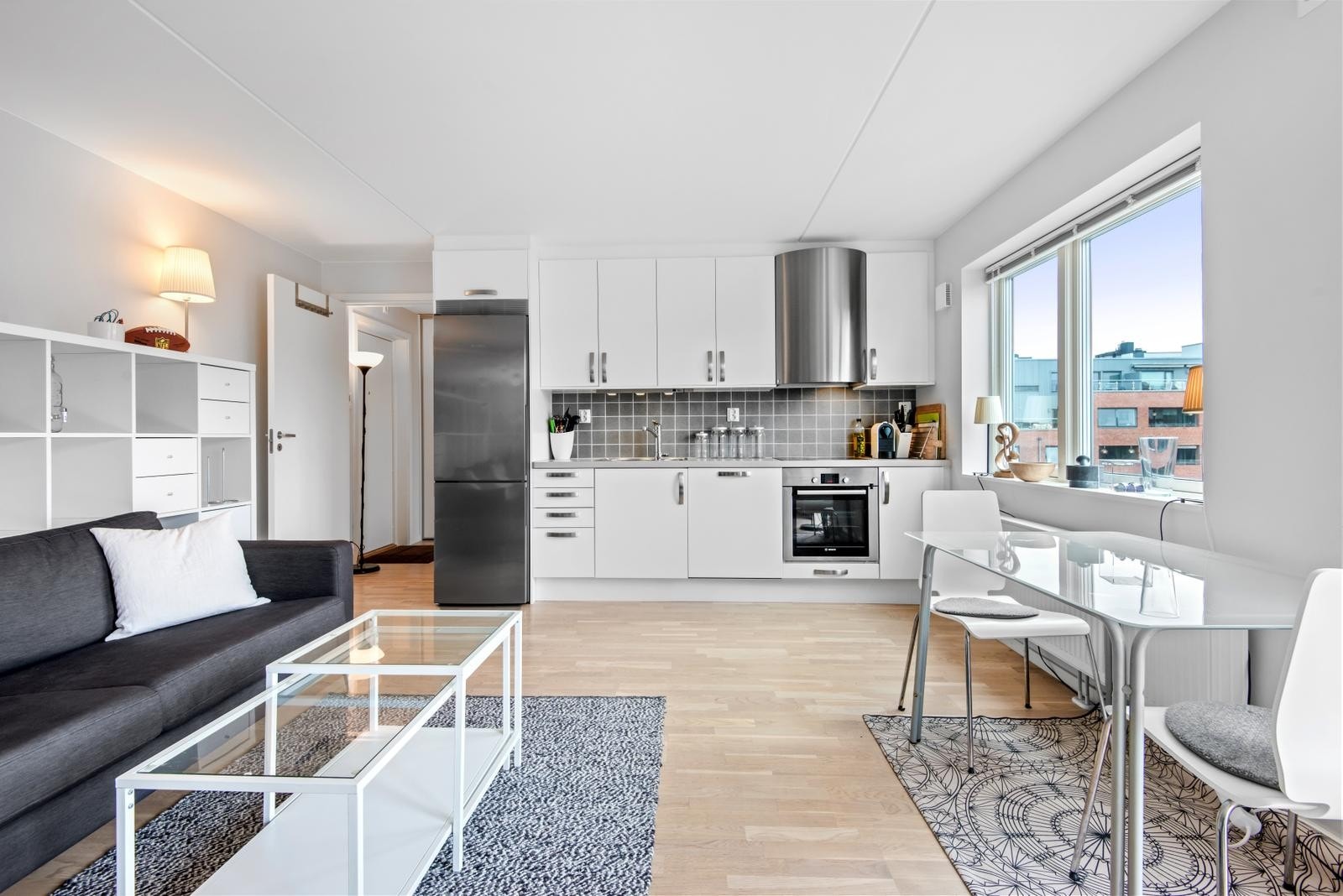 Stue / kjøkken - leiligheten er ledig fra 02.jan 2025 Galleribilde