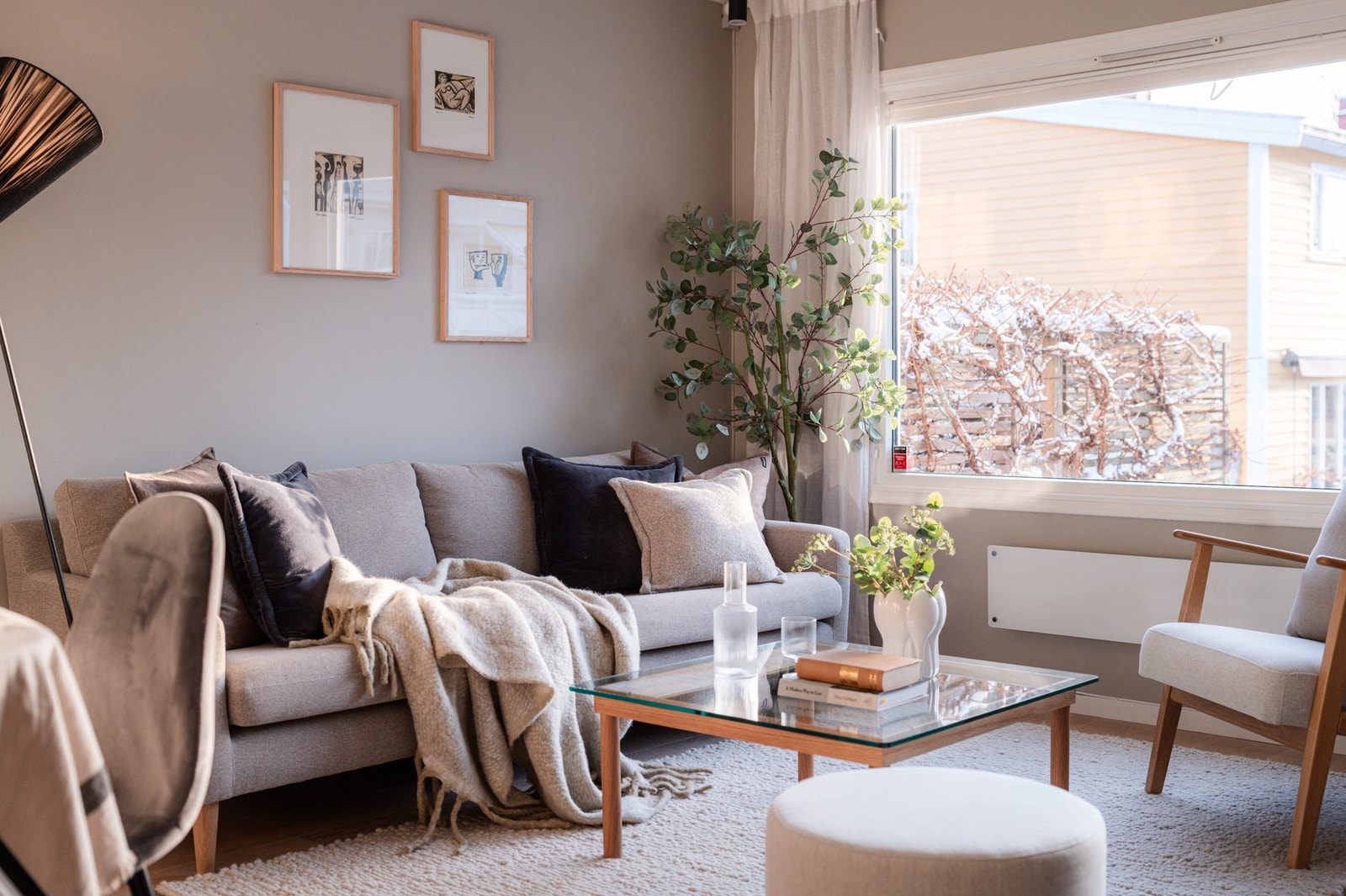 Boligen er jevnlig oppgradert de senere år og fremstår som moderne med flere fleksible rom som passer godt for barnefamilier. Galleribilde