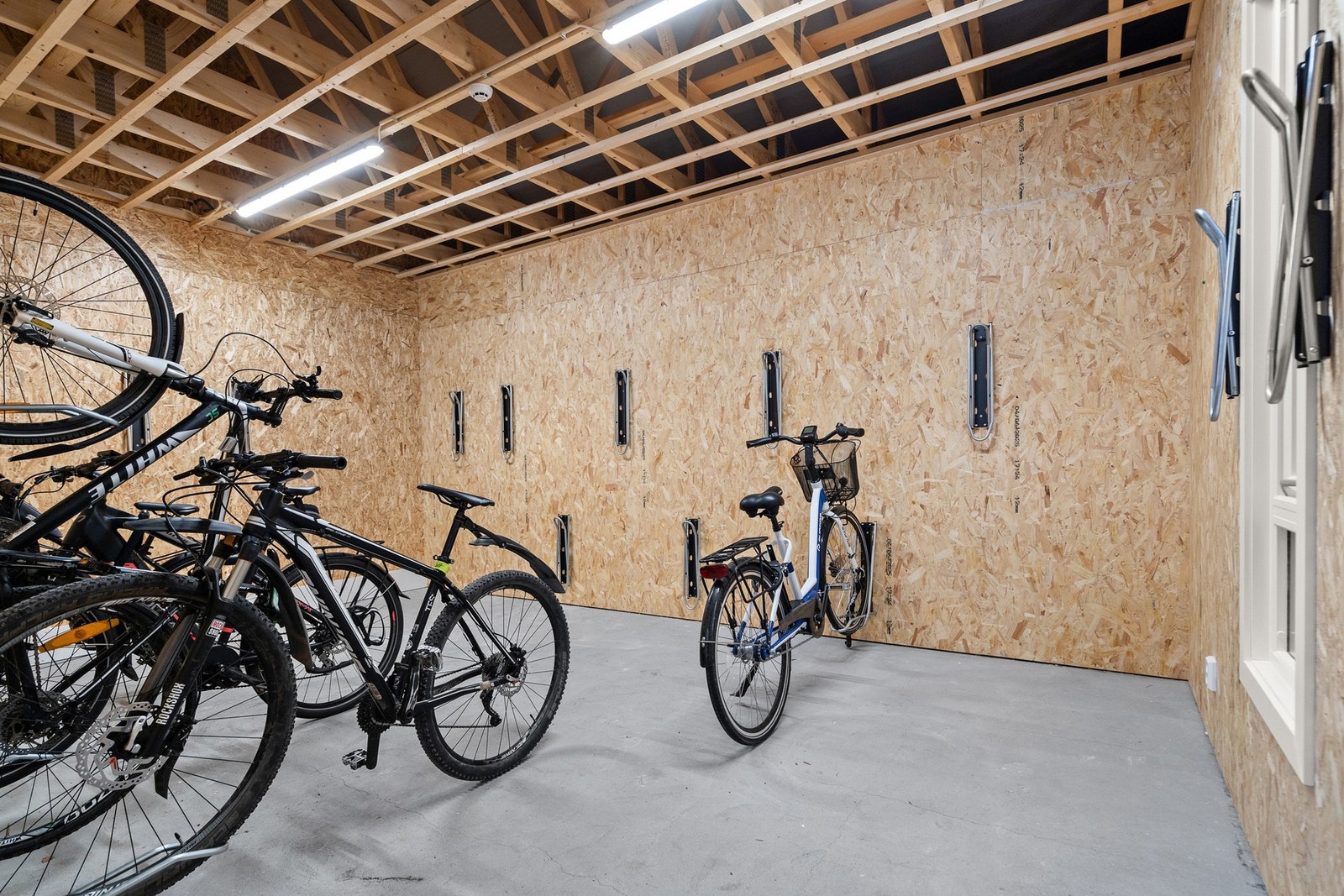 Felles sykkelparkering Galleribilde