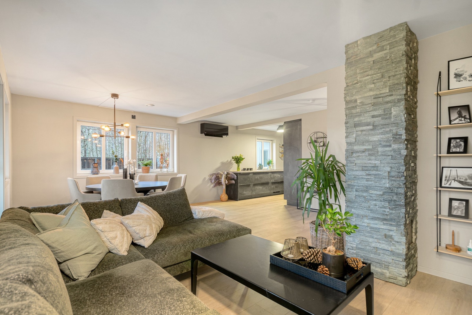 Hyggelig TV-krok Galleribilde