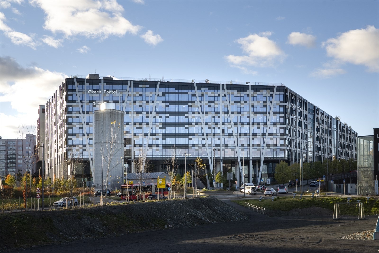 Økern Portal, et næringsbygg som kombinerer arbeid, mat og kultur. Galleribilde