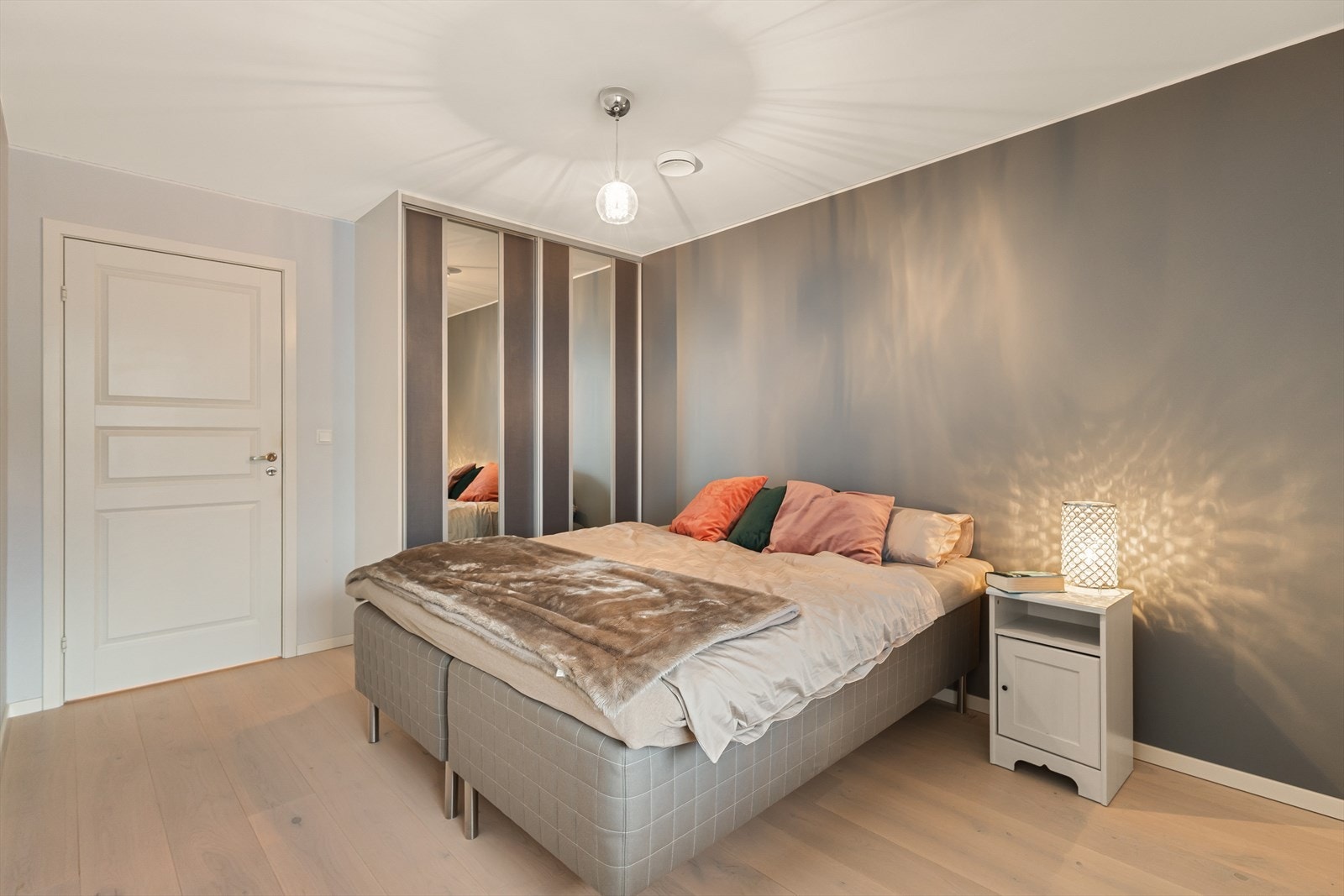 Det andre soverommet er også svært romslig og måler 11,9 m². Galleribilde