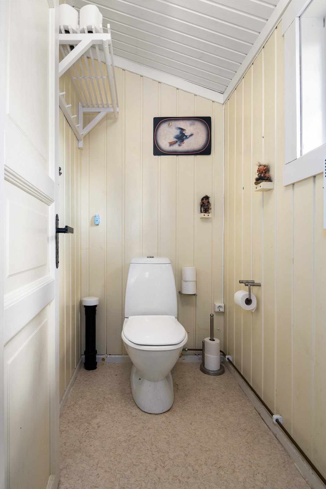 Toalettrom med adkomst fra bad Galleribilde