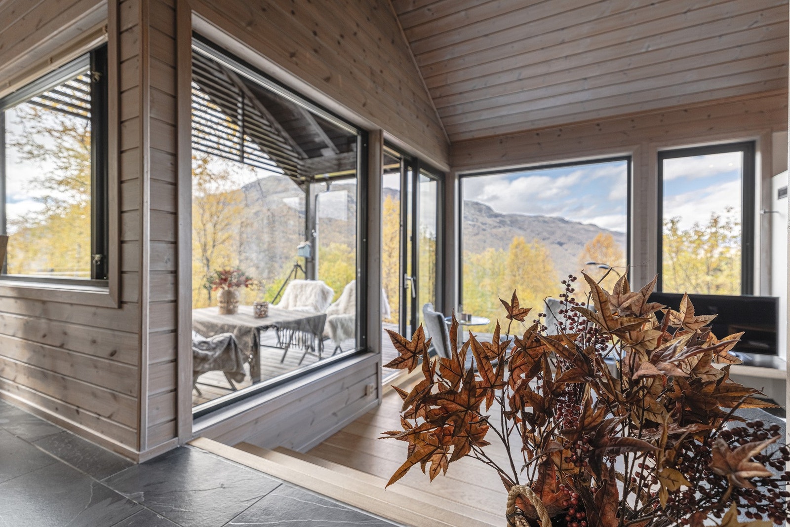 Fra kjøkken mot stuen Galleribilde