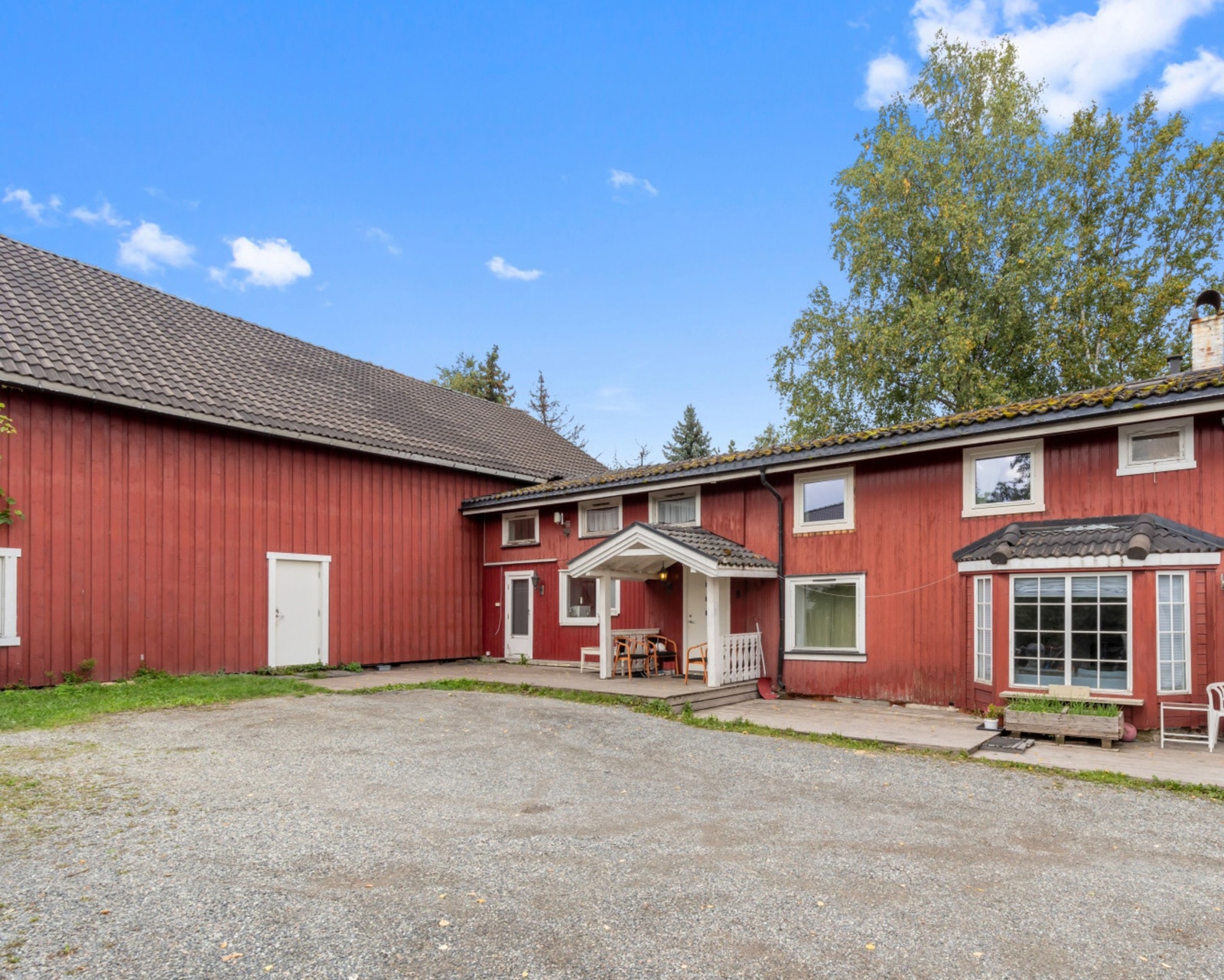 Velkommen til Lierstranda 66 B, presentert av Leon Hoff ved Dialog Eiendomsegling Galleribilde