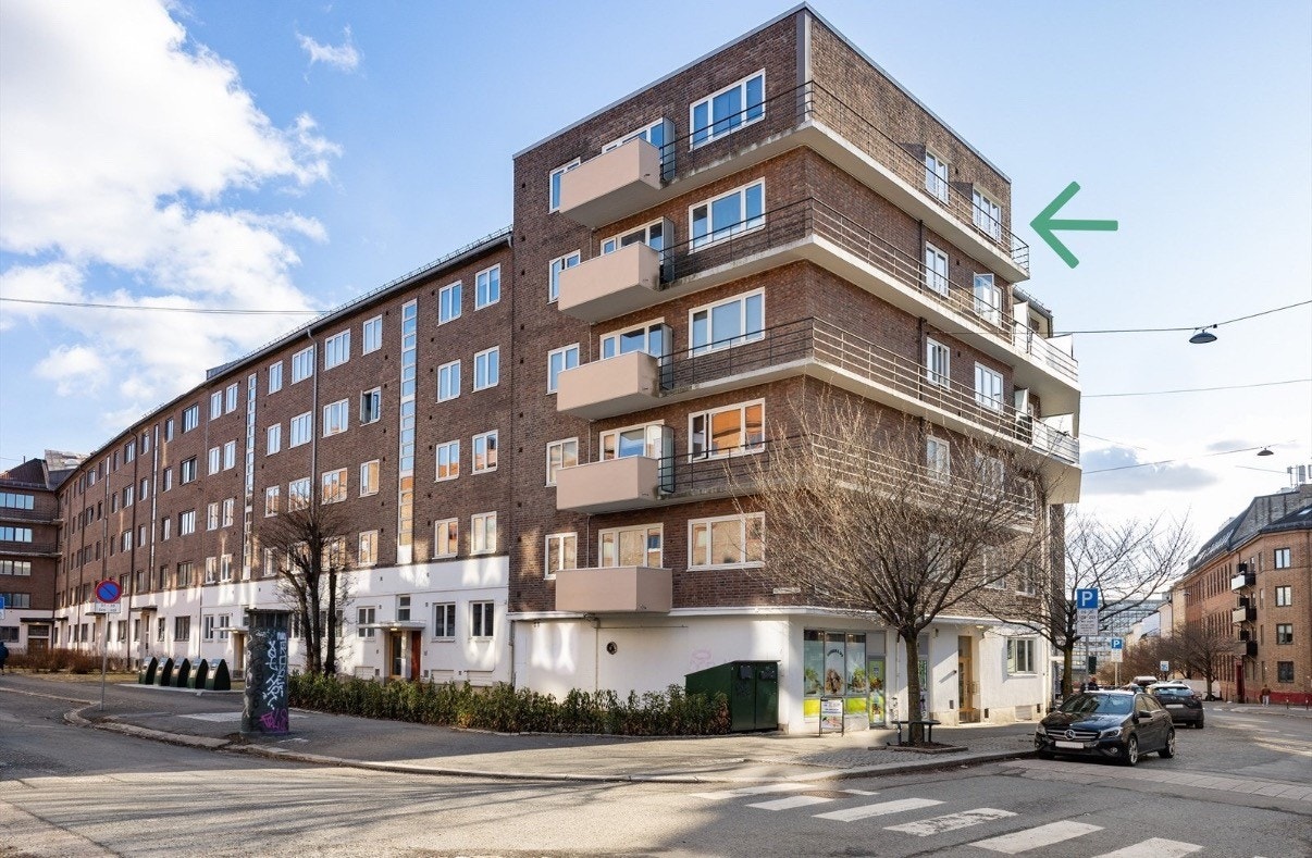 Pilen viser leilighetens posisjon. Foto: Notar. Galleribilde