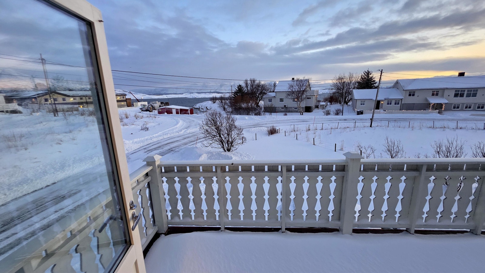 Utsikt fra stue - balkongdør Galleribilde