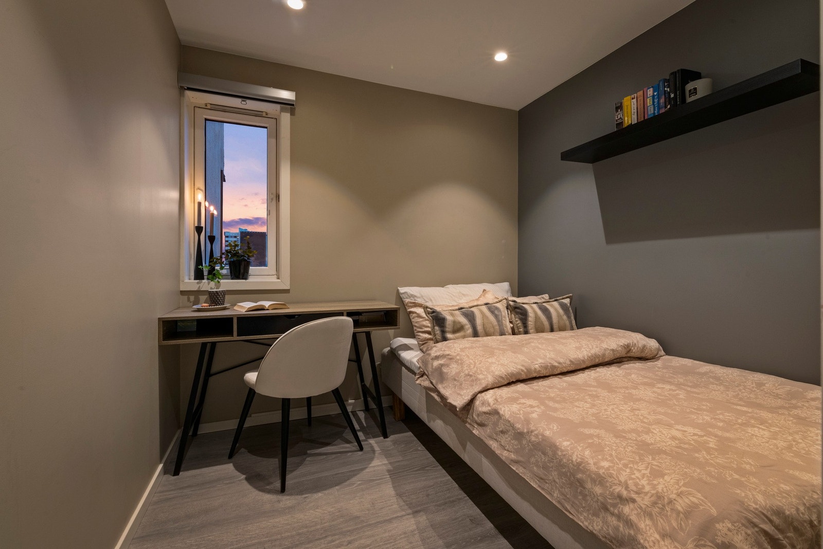 Lun kveldsstemning Galleribilde