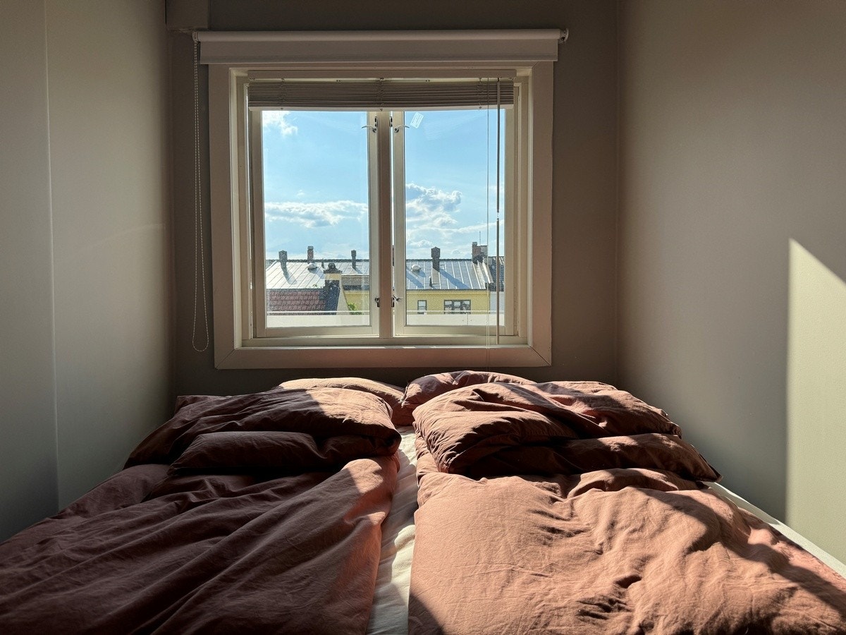 160 bred seng Galleribilde