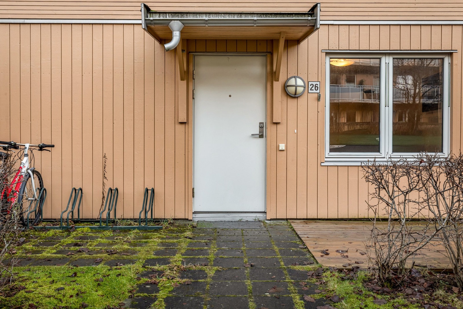 Eget inngangsparti, og trappefri adkomst. Galleribilde