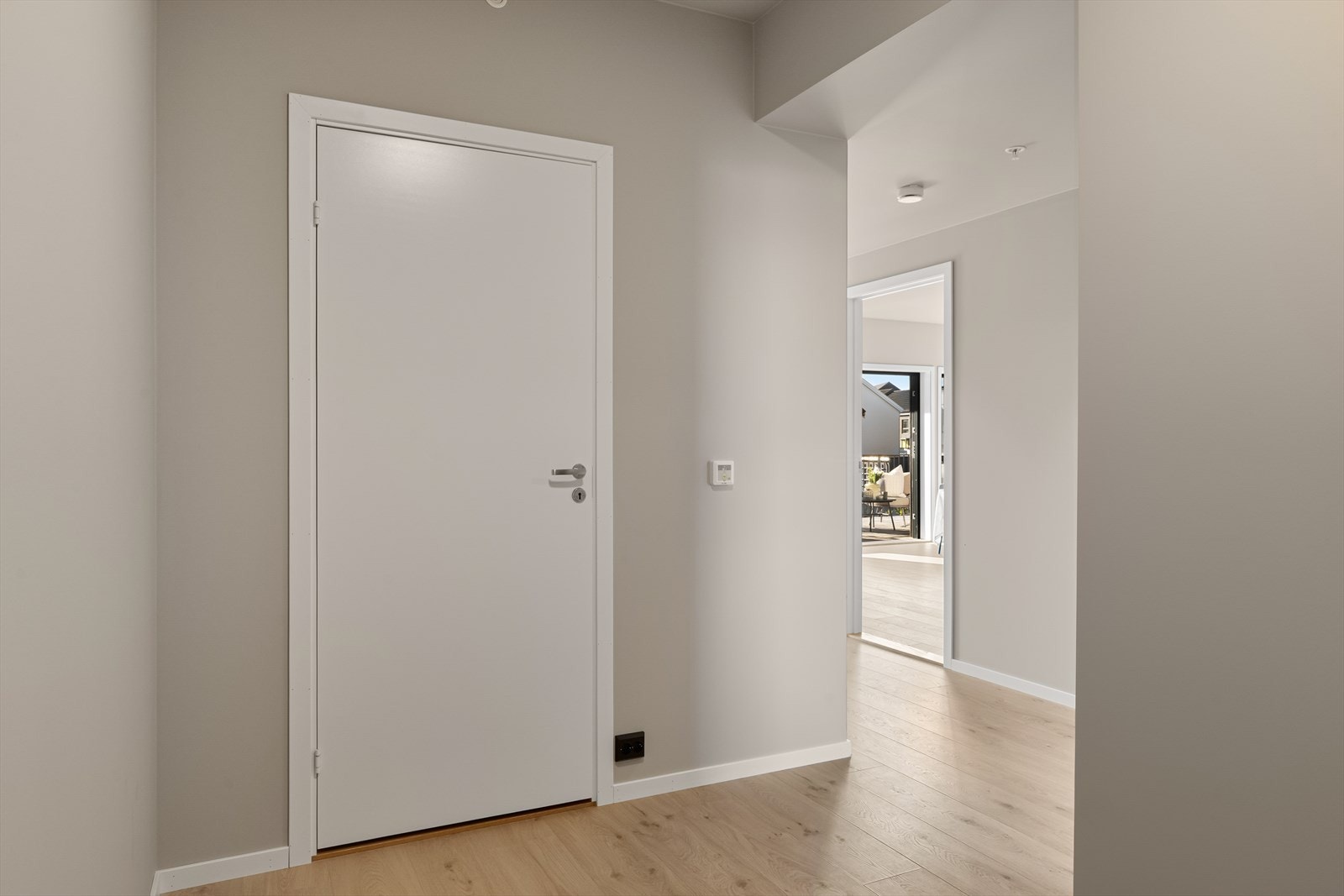 Leiligheten fremstår som lys og innbydende med gode planløsninger og gjennomgående høy standard. (bilde tatt fra H0204) Galleribilde