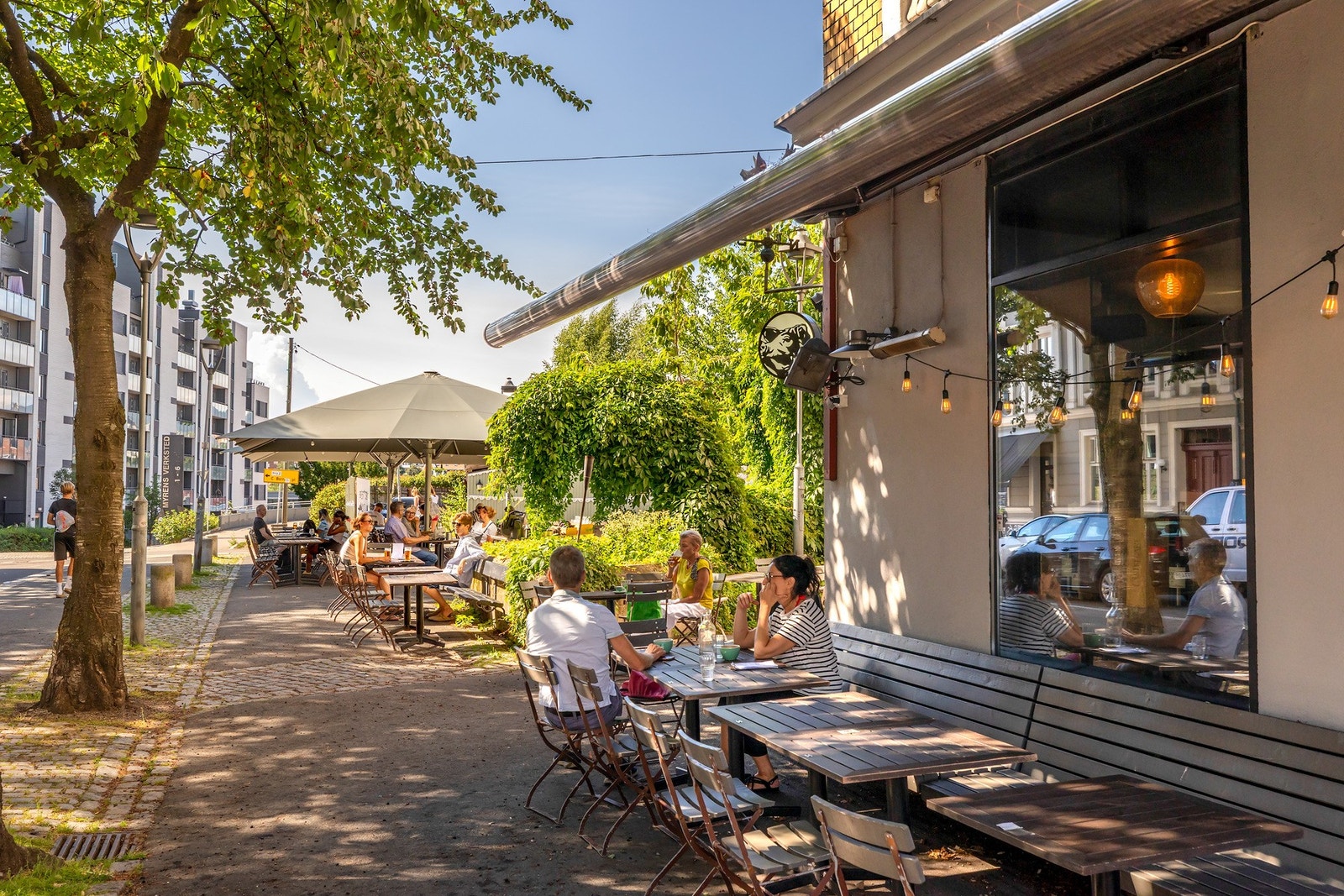 Området rundt Torshov Torg byr på et bredt og variert utvalg av restauranter, kaféer og serveringssteder. Galleribilde