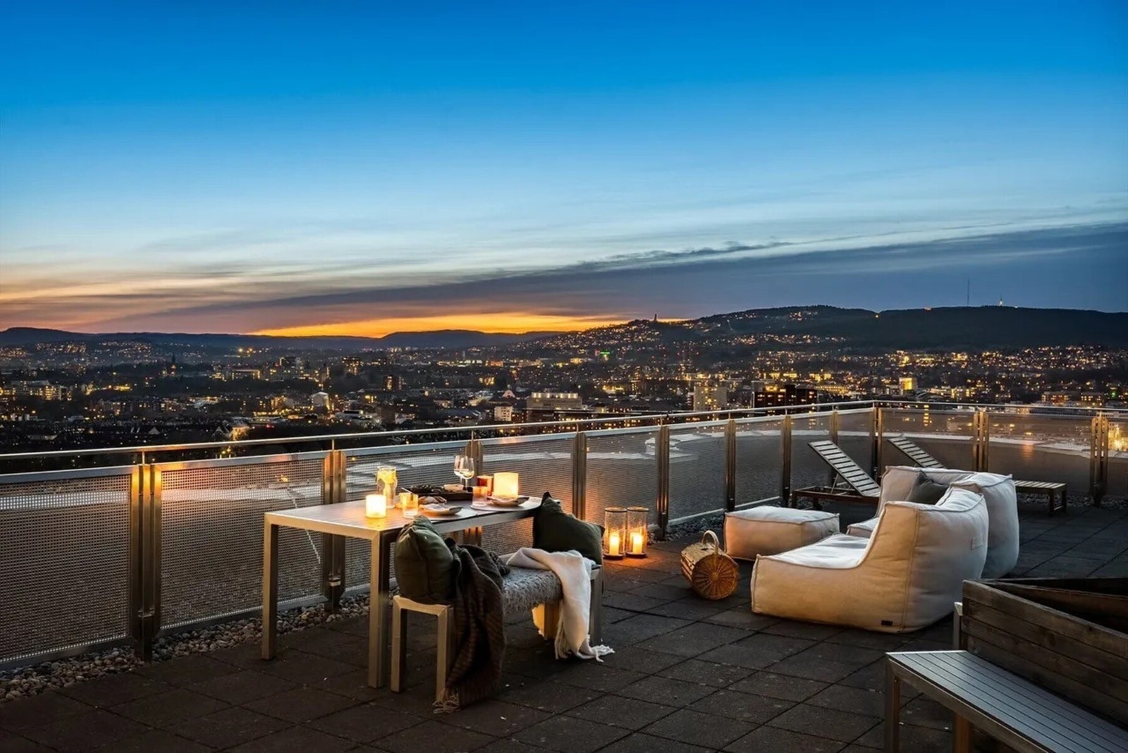 Du får en helt enestående utsikt som skiller seg ut - sjelden finner man noe lignende i byen. Galleribilde