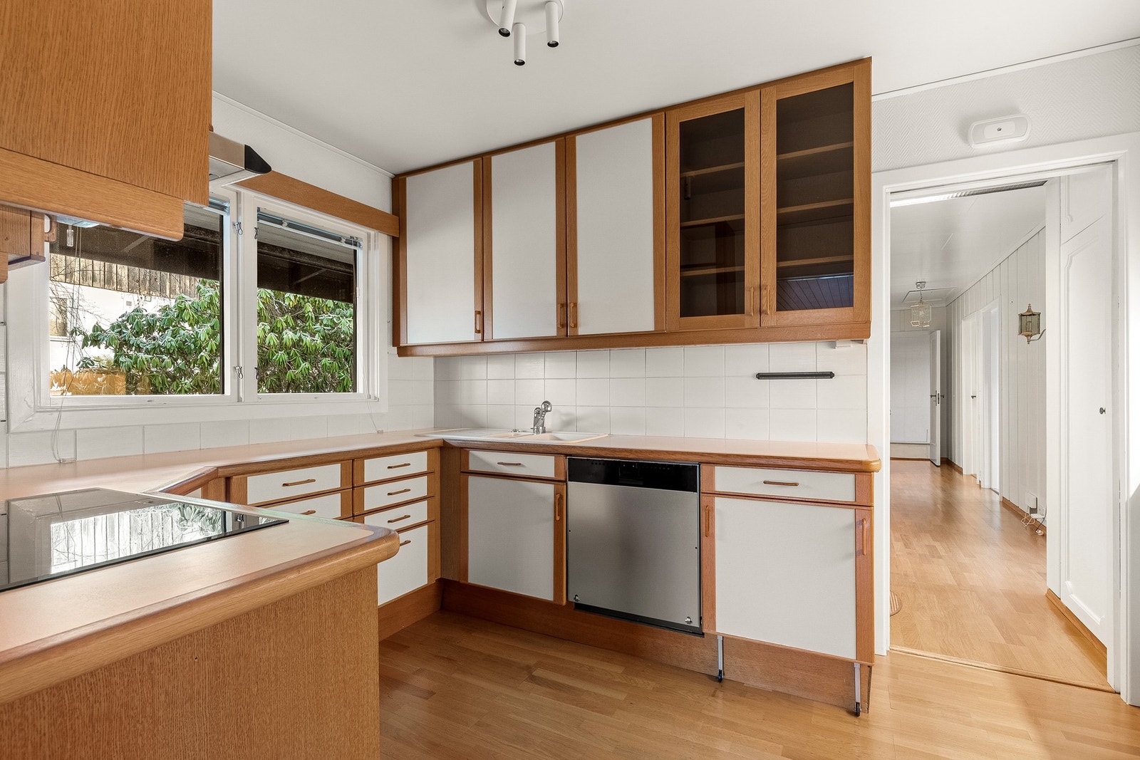 Boligens romfordeling og planløsning kan tilpasses og moderniseres etter ønske Galleribilde