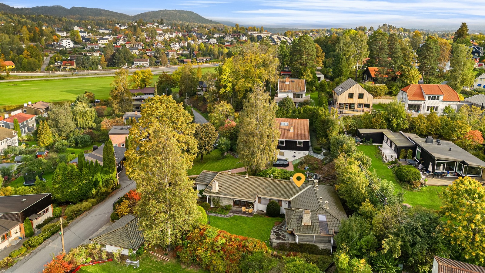 Velkommen til
Bjerkeholtet 3 v/Erik Løvås i PrivatMegleren Bærum, et spennende oppussingsobjekt med familievennlig beliggenhet Galleribilde