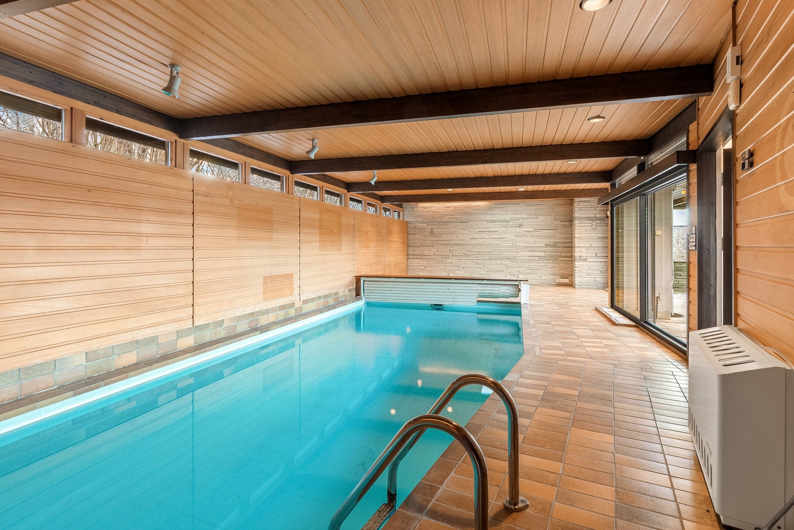 Bassengrom Galleribilde