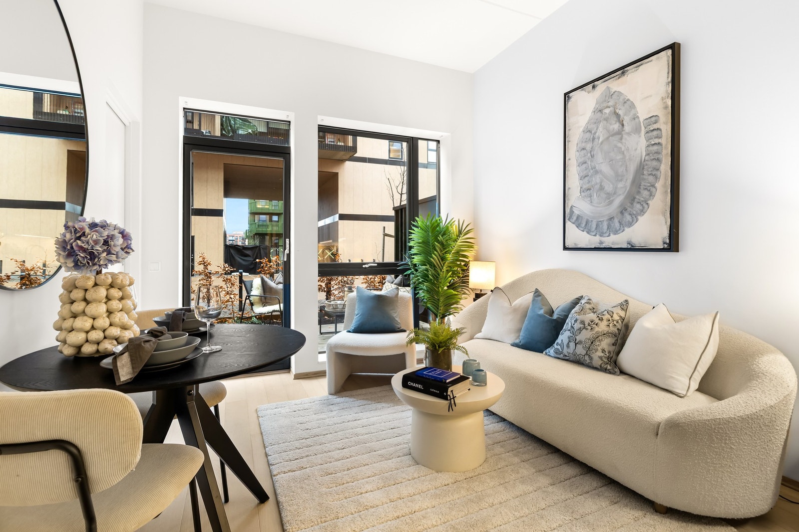 Meget god takhøyde i stuen på 3,03 m Galleribilde